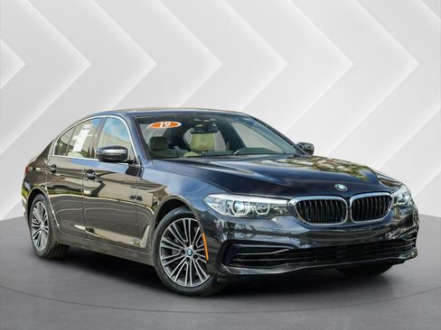 Used 2019 BMW 540i w/ Convenience Package RWD image 1