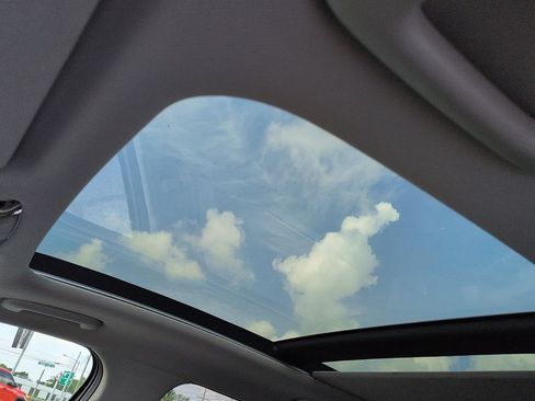 Used 2021 Kia Sorento S w/ Panoramic Sunroof Package FWD image 10