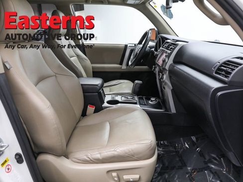 Used 2010 Toyota 4Runner Limited image 22