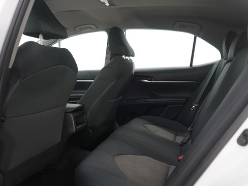 Used 2024 Toyota Camry LE FWD image 17