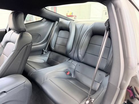 Used 2024 Ford Mustang GT Premium RWD image 17
