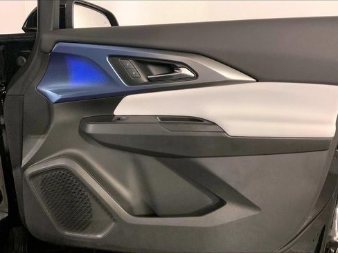 Used 2025 Chevrolet Equinox EV LT image 25