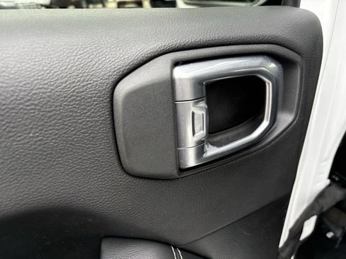 Used 2021 Jeep Wrangler Unlimited Sahara AWD/4WD image 22
