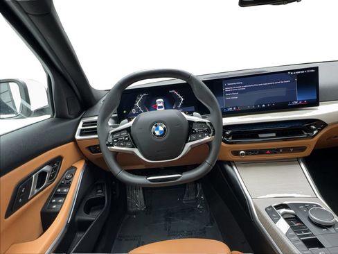 Used 2025 BMW 330i Sedan RWD image 34