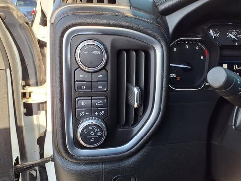 Used 2021 GMC Sierra 2500 AT4 w/ AT4 Preferred Package image 26