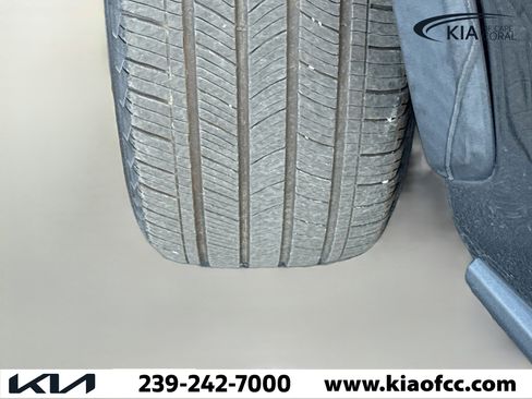 Used 2021 Toyota RAV4 Limited image 44