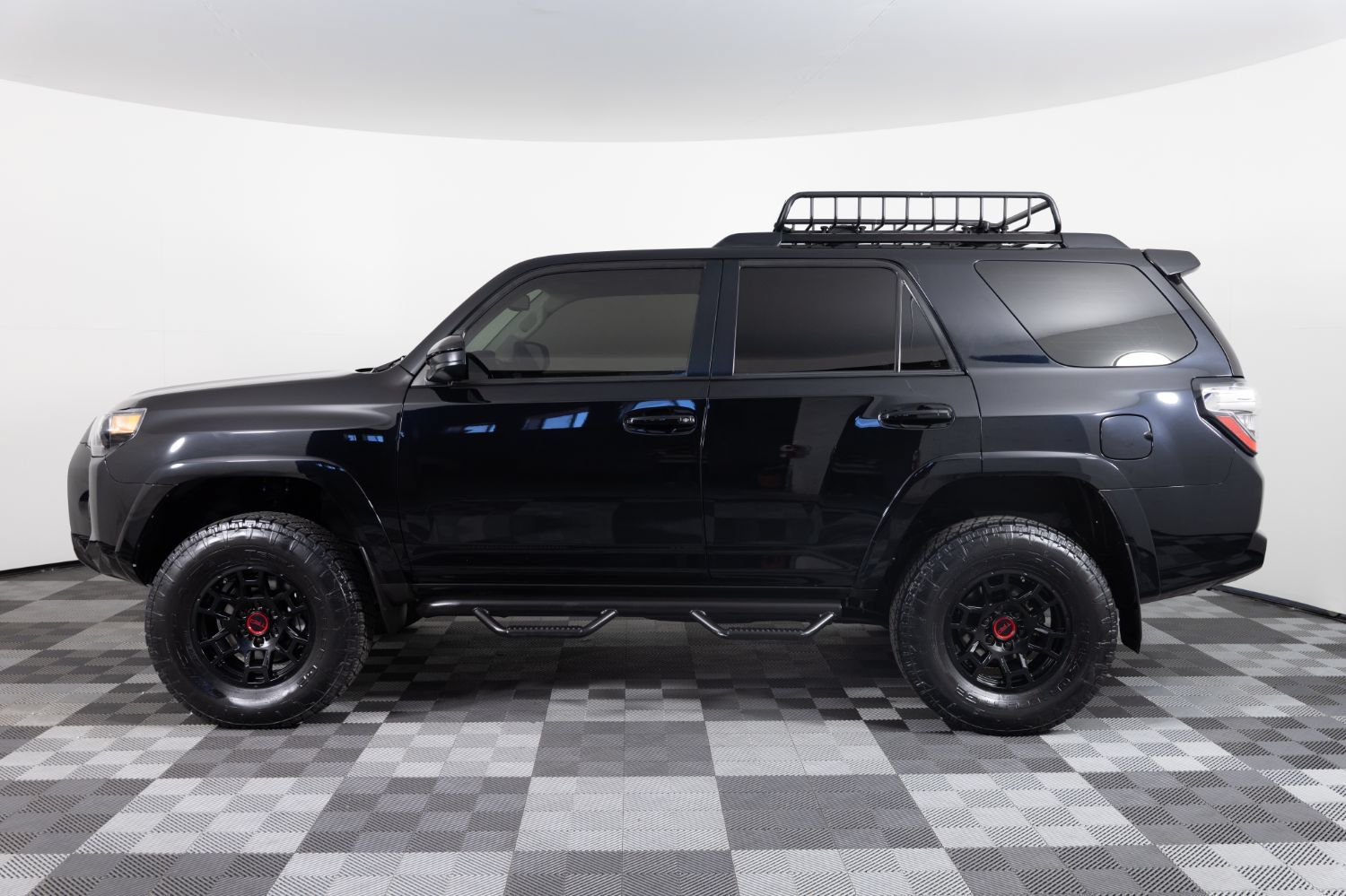 Used 2021 Toyota 4Runner Trail Special Edition AWD/4WD image 3