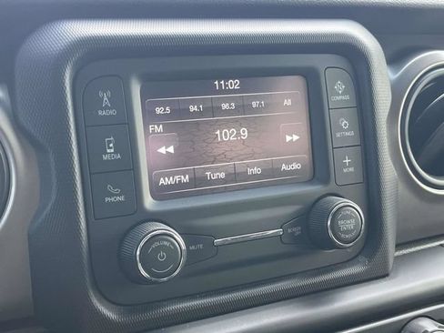 Used 2020 Jeep Gladiator Sport w/ Quick Order Package 24S AWD/4WD image 28