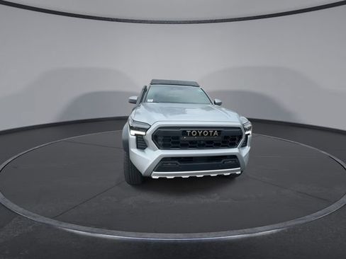 New 2025 Toyota Tacoma Trailhunter image 7
