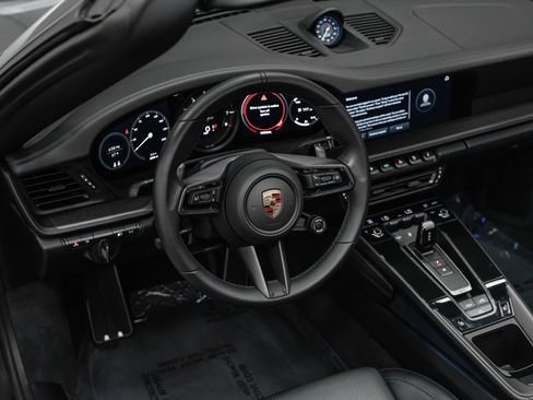 Used 2023 Porsche 911 Cabriolet image 12