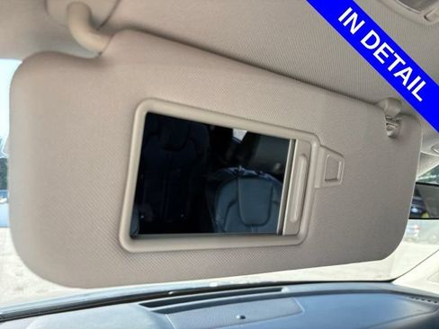 Used 2025 Kia Sorento S FWD image 37
