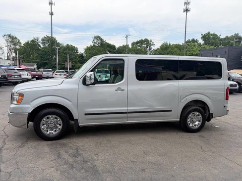 Used 2014 Nissan NV 3500 SL w/ Technology Package RWD image 5