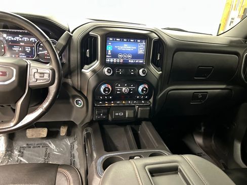 Certified 2021 GMC Sierra 1500 AT4 w/ AT4 Value Package image 22