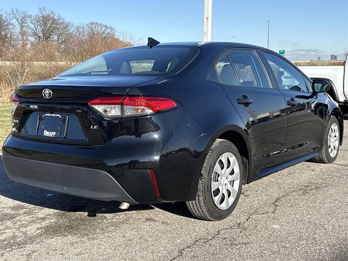 Used 2024 Toyota Corolla LE image 8