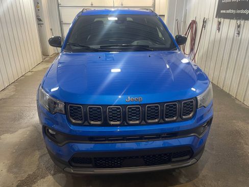 New 2026 Jeep Compass Latitude image 3