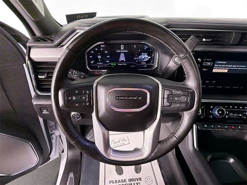 Used 2024 GMC Sierra 2500 Denali w/ Technology Package image 11