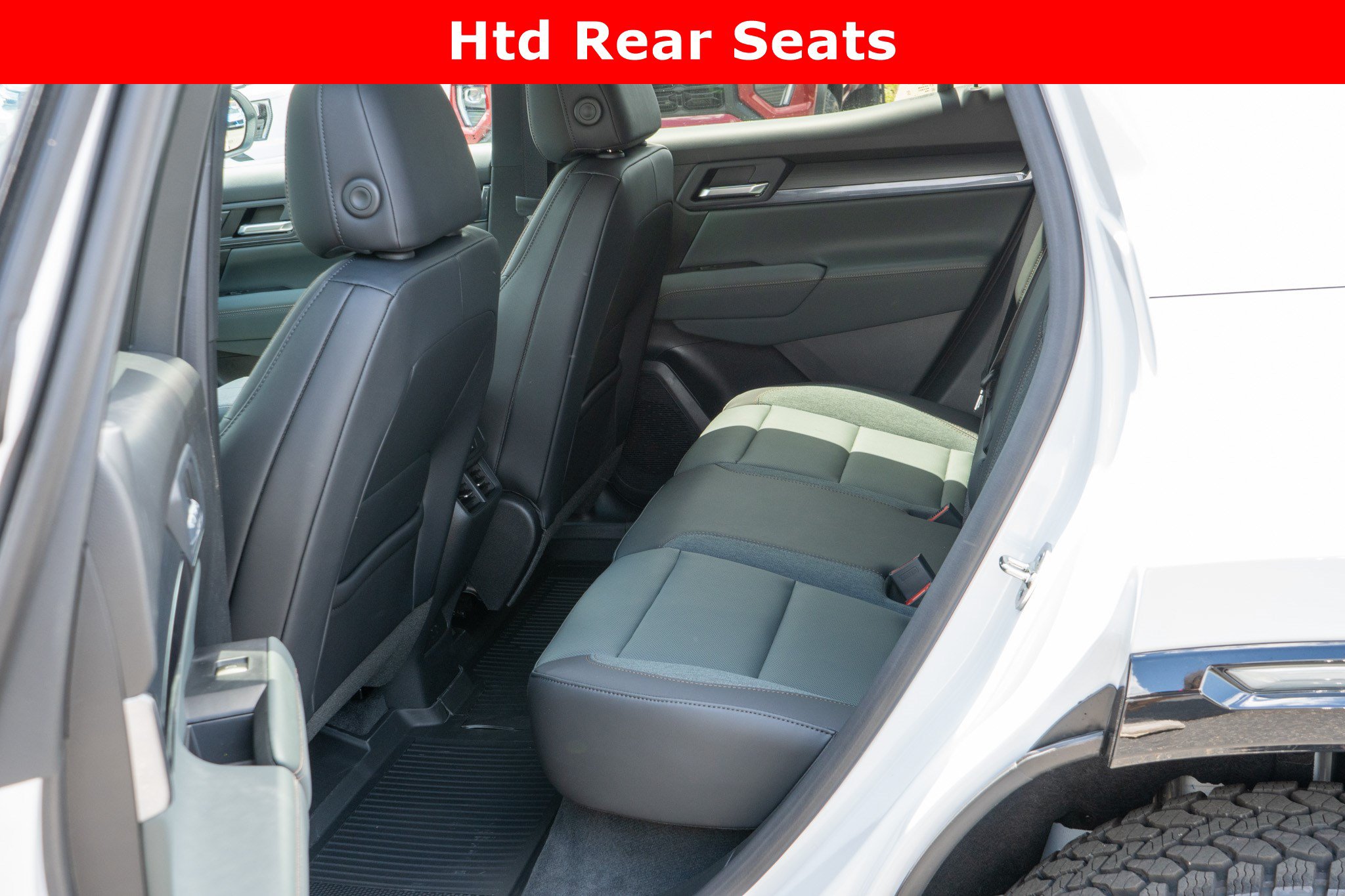 New 2026 GMC Terrain AT4 w/ Convenience Package III AWD/4WD image 30