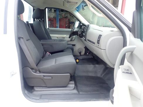 Used 2012 GMC Sierra 2500 W/T w/ Snow Plow Prep Package image 21