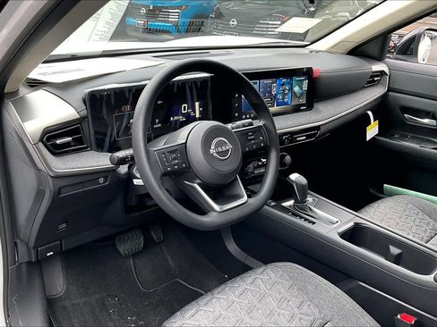 New 2026 Nissan Kicks SV image 8