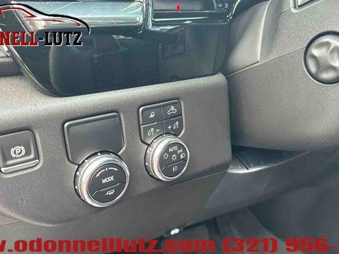 Used 2025 GMC Sierra 1500 SLT RWD image 15