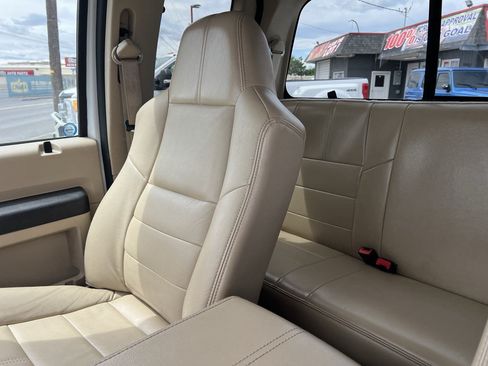 Used 2010 Ford F350 Lariat RWD image 12