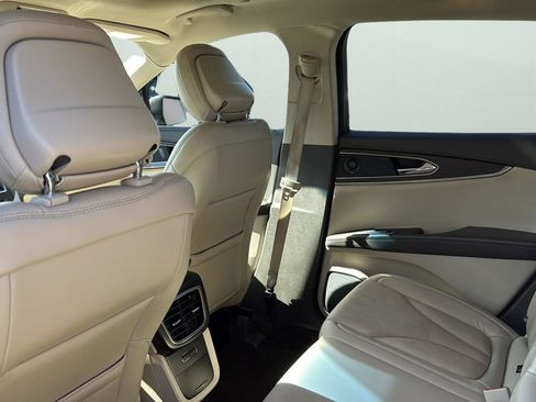 Used 2020 Lincoln Nautilus Reserve w/ Equipment Group 201A image 29