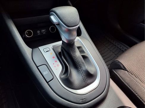 Used 2021 Kia Forte LXS FWD image 23