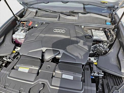 New 2025 Audi Q8 Premium w/ Black Optic Package image 16
