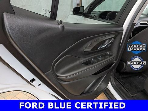 Used 2022 GMC Terrain SLE w/ Driver Convenience Package image 19