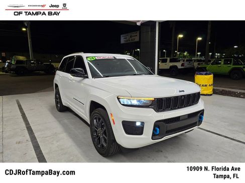 Used 2024 Jeep Grand Cherokee Limited 4xe AWD/4WD image 1