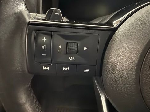 Used 2023 Nissan Rogue Platinum w/ Platinum Premium Package image 17