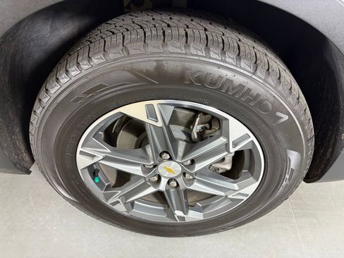 Used 2025 Chevrolet Blazer LT image 13