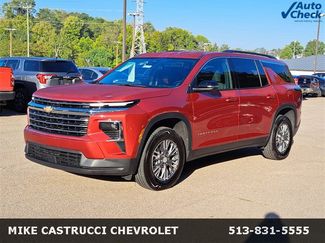 Used 2024 Chevrolet Traverse LT w/ Trailering Package video 1