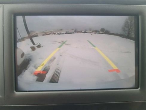 Used 2024 Chrysler Voyager LX image 26