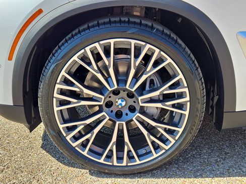 Certified 2026 BMW X5 xDrive40i image 11