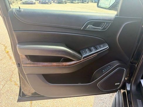 Used 2018 Chevrolet Suburban LT AWD/4WD image 11