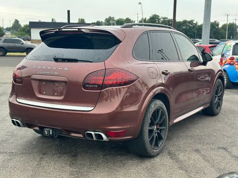 Used 2012 Porsche Cayenne Turbo AWD/4WD image 6