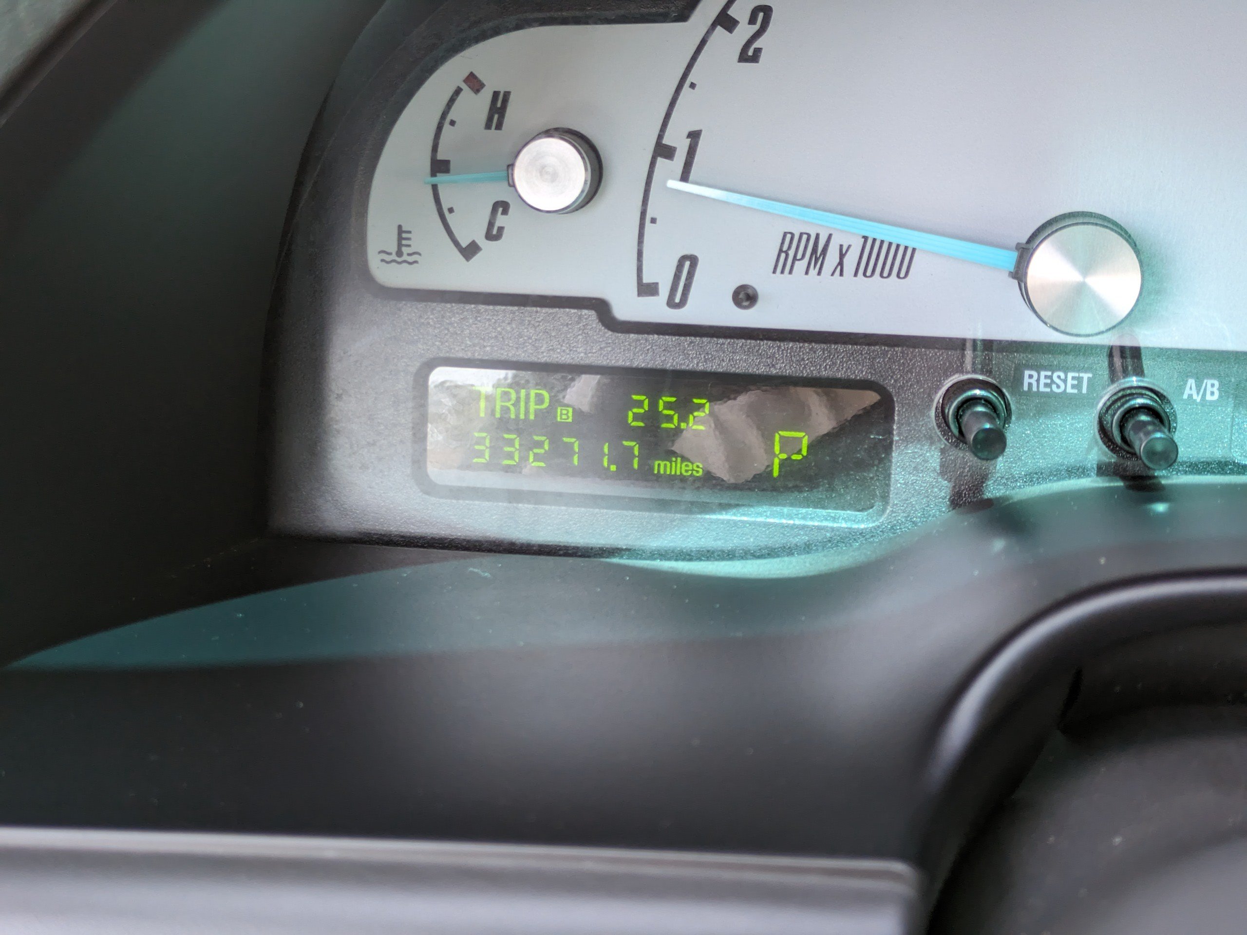 Used 2002 Ford Thunderbird RWD image 15