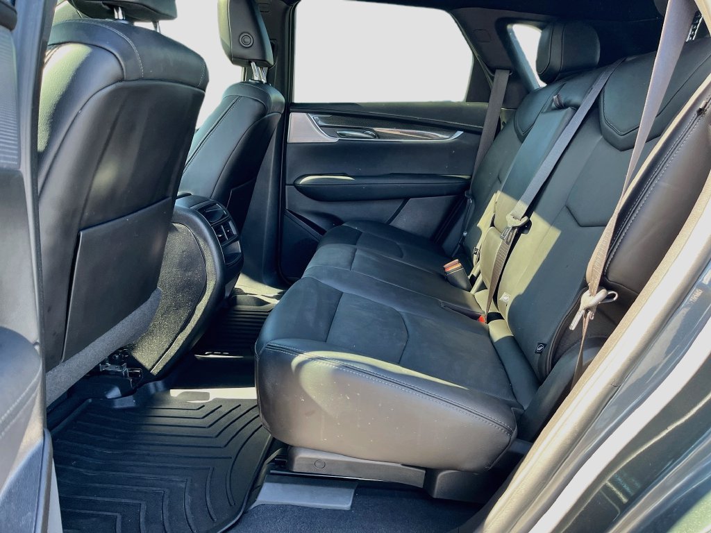 Used 2022 Cadillac XT5 Sportv w/ LPO, ONYX Package AWD/4WD image 24