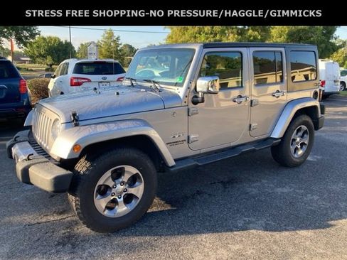 Used 2017 Jeep Wrangler Unlimited Sahara image 7