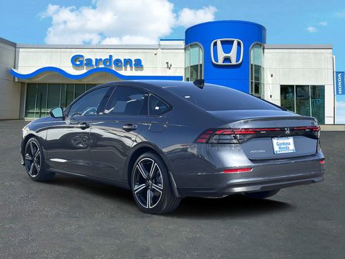 Used 2026 Honda Accord SE image 4