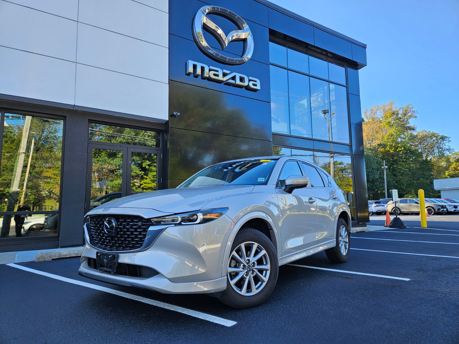 Certified 2024 MAZDA CX-5 AWD 2.5 S w/ Preferred Package image 1