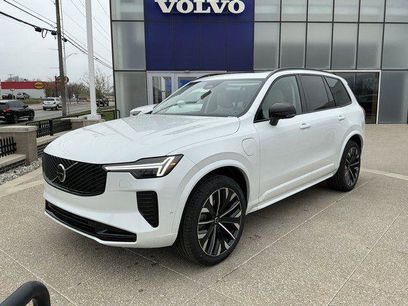 New 2026 Volvo XC90 T8 Ultra w/ Lounge Package