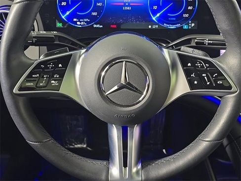 Certified 2024 Mercedes-Benz EQE 500 4MATIC Sedan w/ Pinnacle Trim Package image 29