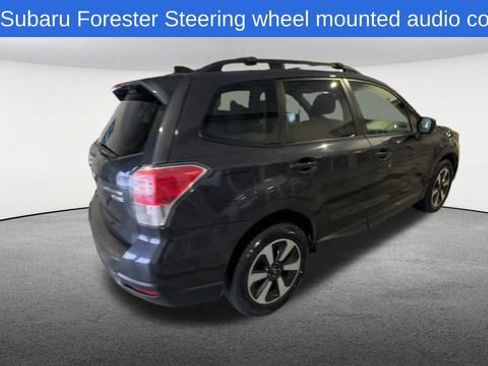 Used 2017 Subaru Forester 2.5i Premium w/ All-Weather Package image 9