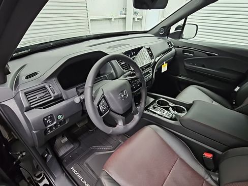 New 2026 Honda Ridgeline Black Edition image 11