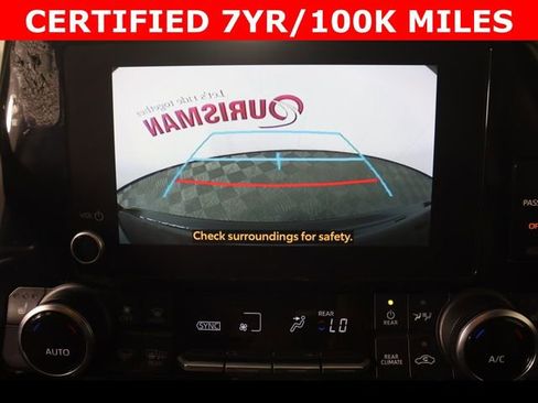 Used 2023 Toyota Highlander XLE image 25
