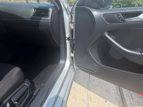 Used 2016 Volkswagen Jetta S FWD image 28