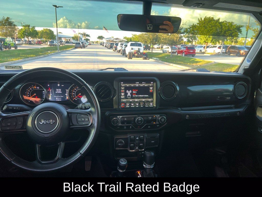 Certified 2022 Jeep Wrangler Unlimited Sport AWD/4WD image 32
