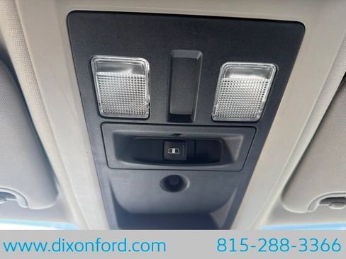 Used 2016 RAM 1500 Classic SLT AWD/4WD image 17